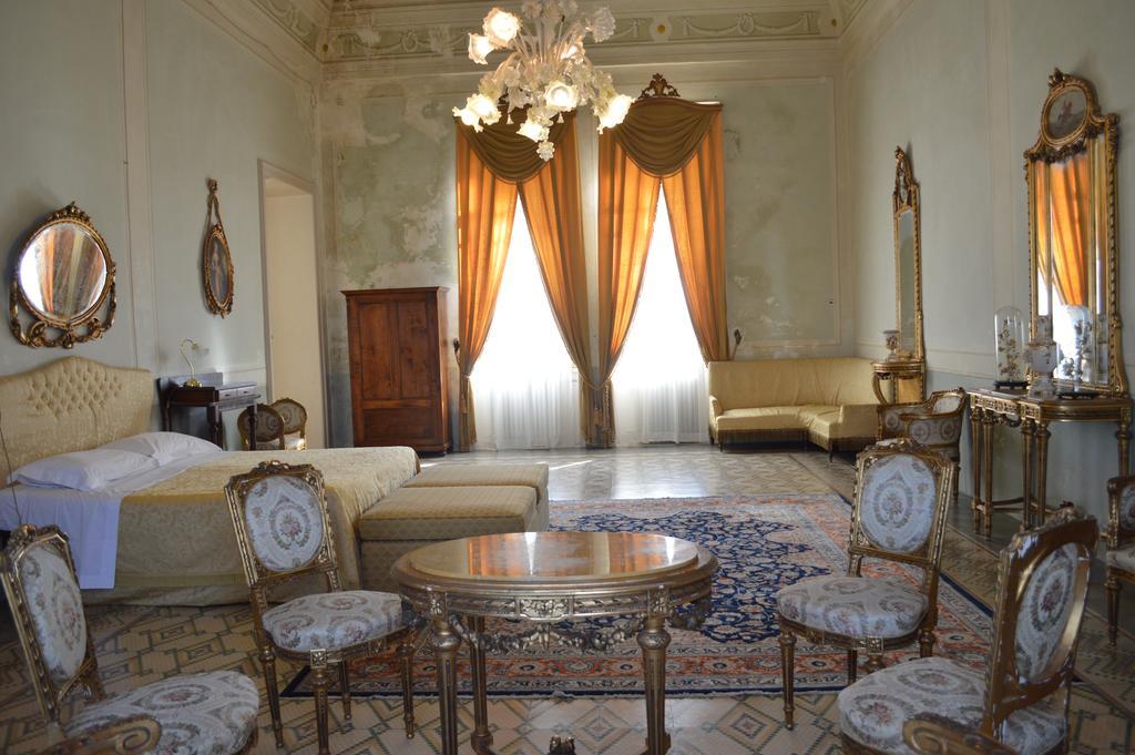 Palazzo Vecchio Acomodação com café da manhã Marittima Exterior foto